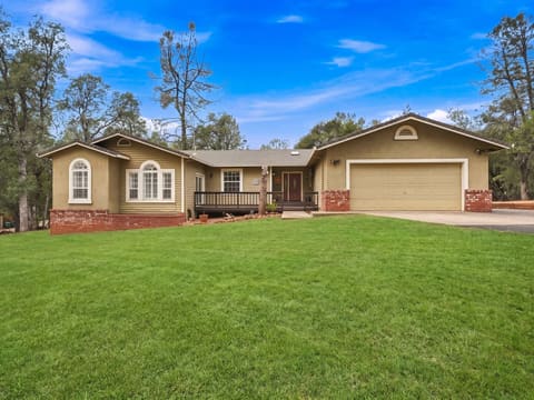 Photograph 3 of 13272 Opal Way