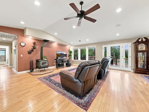 Photograph 7 of 13272 Opal Way