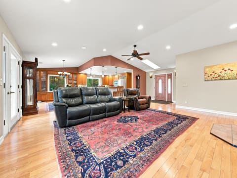 Photograph 9 of 13272 Opal Way